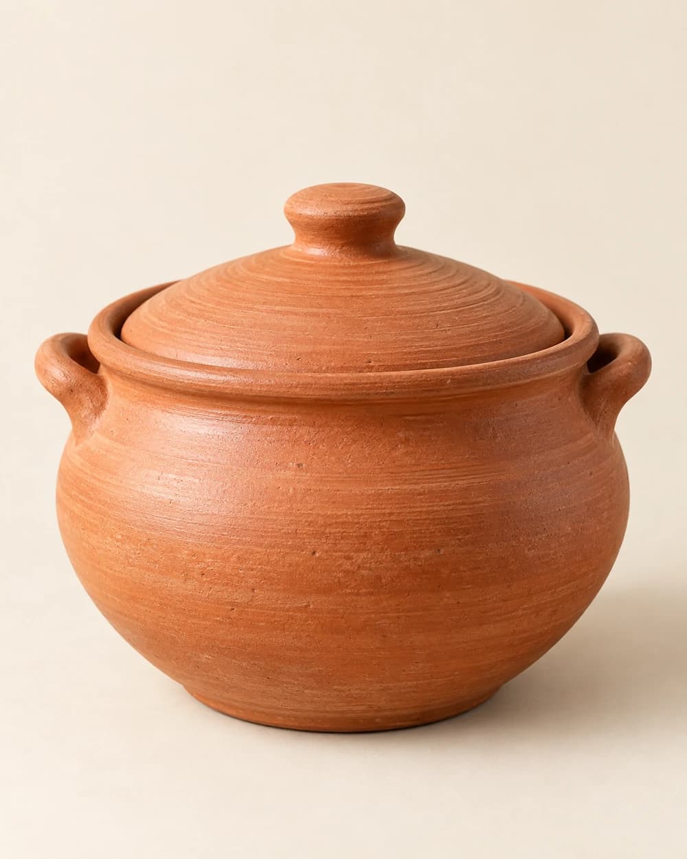 Clay cooking handi with lid, 2 litre